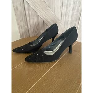 Stuart Weitzman 9 1/2 black heels crochet detail